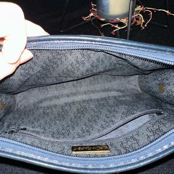 YSL clutch with chain. In excellent condition. Blue/white color w gold chain. - Picture 10 of 11